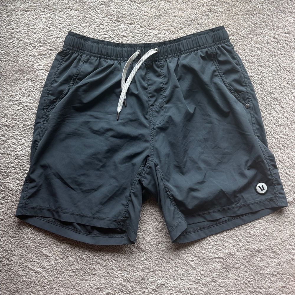 Men’s Vuori Kore Shorts- SIZE XL